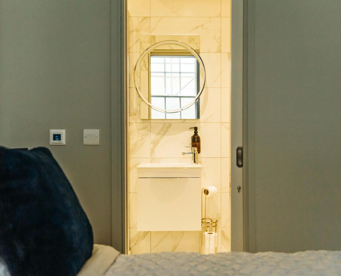 Abbey Hideout - Lovely 1-bed In Heart Of Апартаменты